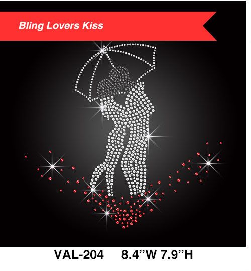 sparkling-lovers-kissing